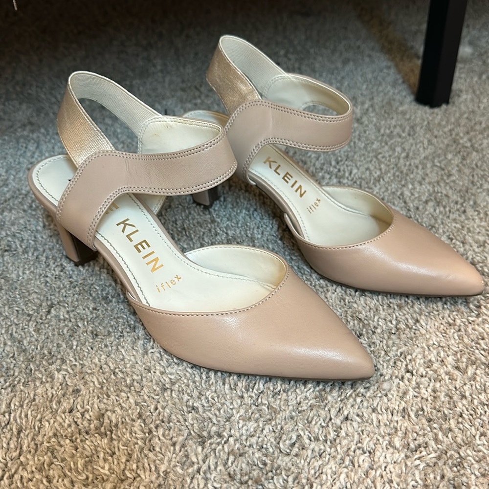 nude Anne Klein heels size 6